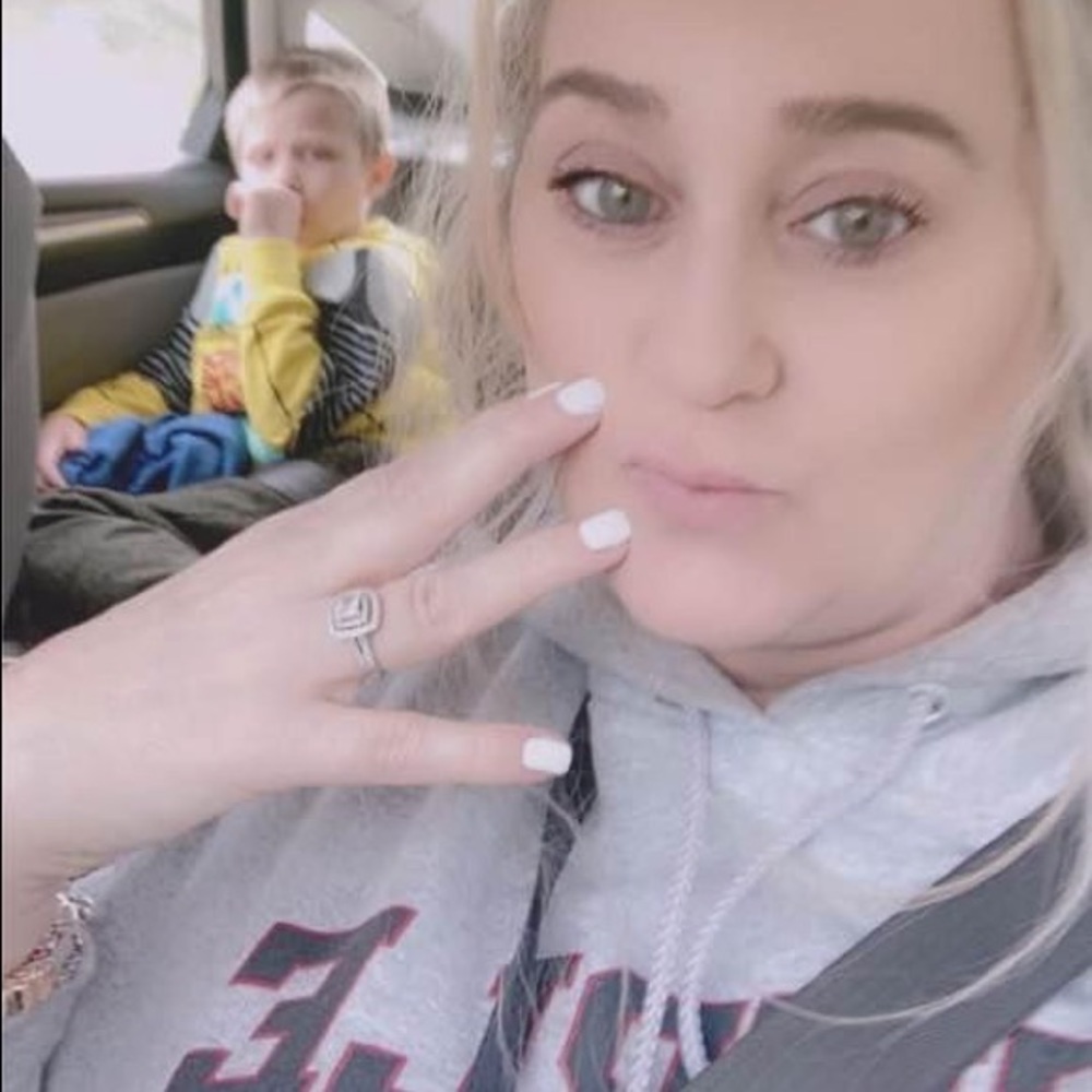 Meet your Posher, Stacy